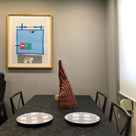 Frente Al Guggenheim. Urbanizacion De Lujo En El Centro * Bilbao