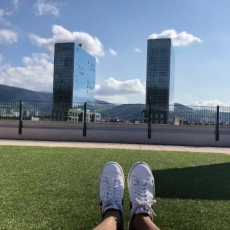 Frente Al Guggenheim. Urbanizacion De Lujo En El Centro Apartmán *