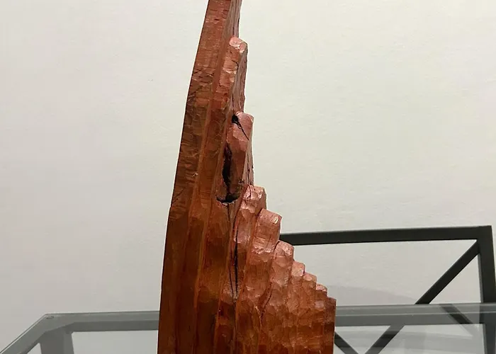 Frente Al Guggenheim. Urbanizacion De Lujo En El Centro * 毕尔巴鄂